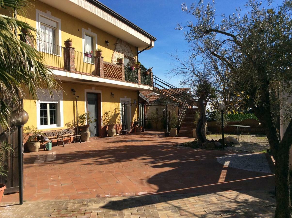 Casa Vacanza Il Tulipano Uno Vila Nicolosi Exterior foto